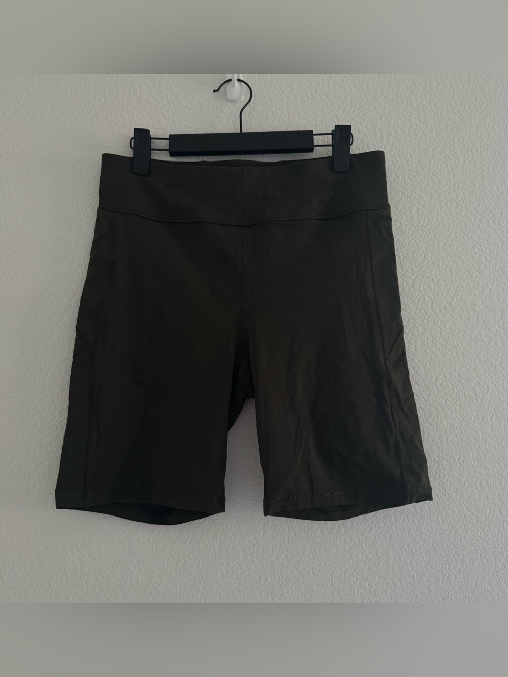 lululemon athletica Black High-Rise Bike Shorts - Picture 3 of 4